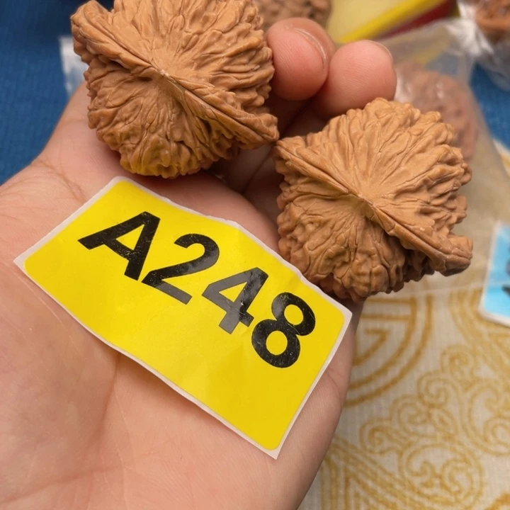 把件文玩核桃核桃