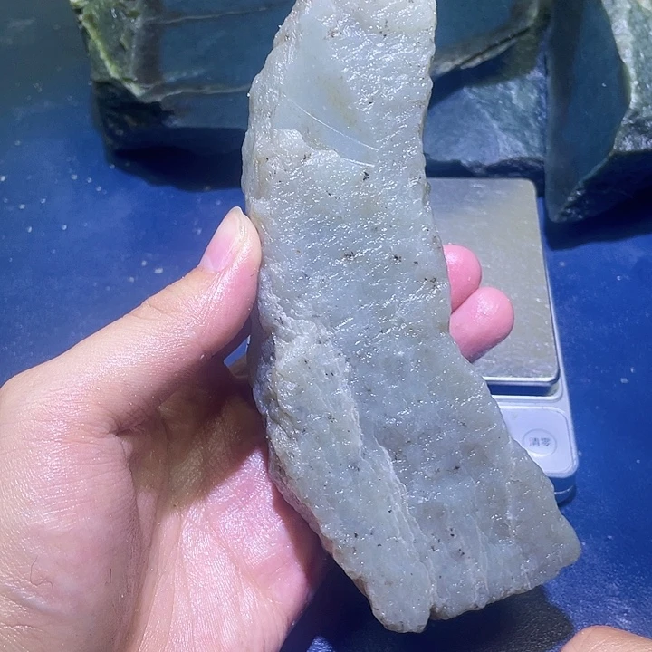 未镶嵌和田玉（糖玉）珠宝半成品