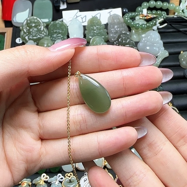 吊坠(赠链)18K金镶嵌和田玉