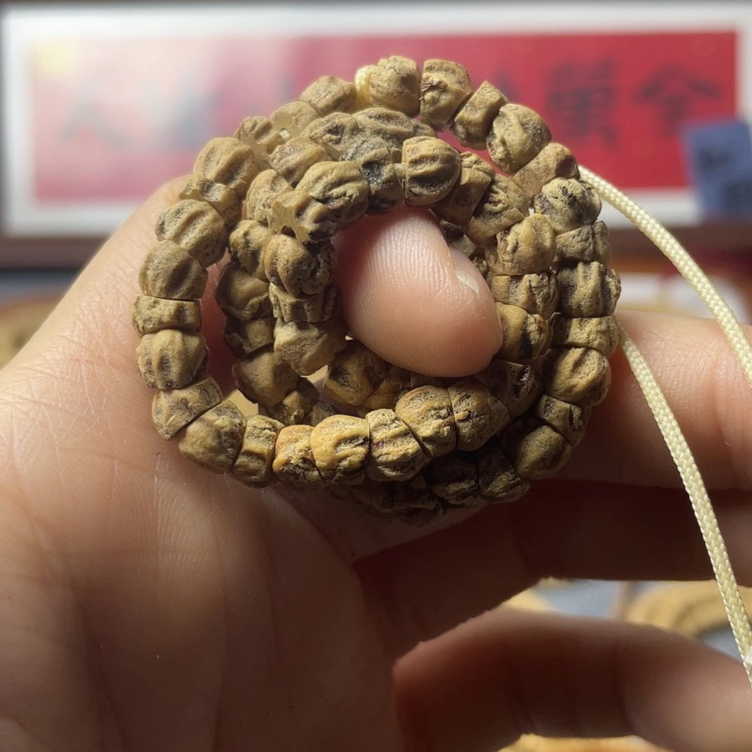 吊坠柏香籽/百香籽油皮红芽斜切手持7mm