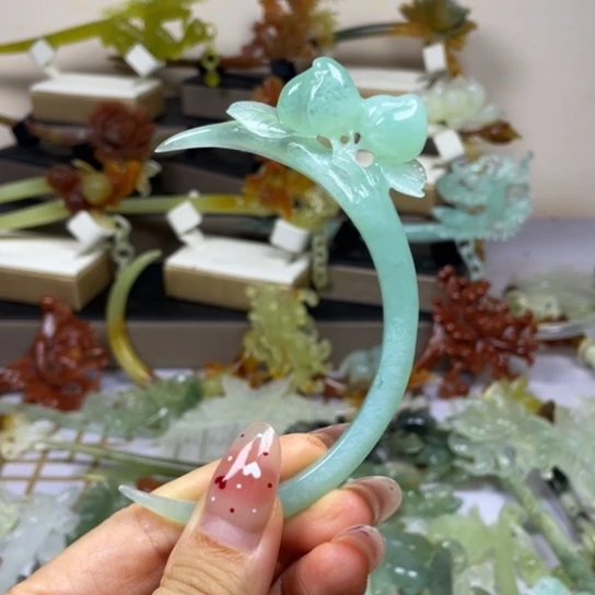 蛇纹石玉未镶嵌发饰