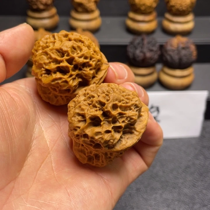 文玩核桃吊坠F琉璃蟾39