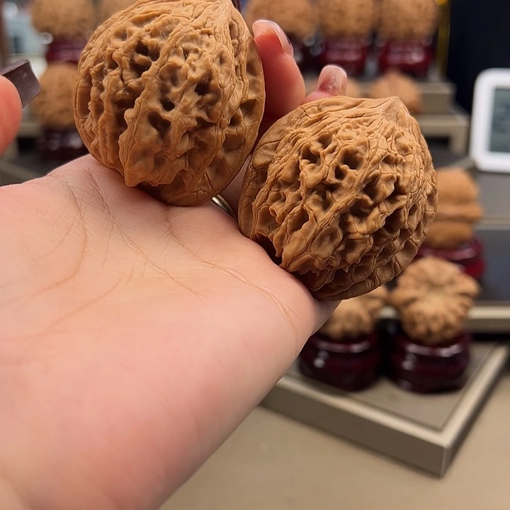 文玩核桃把件46 大 沽石 j-005