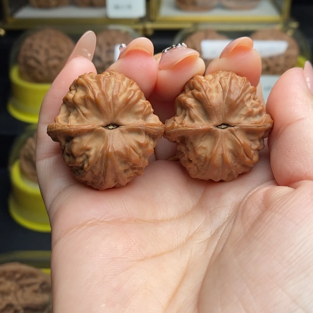 文玩核桃吊坠34平谷大枣全