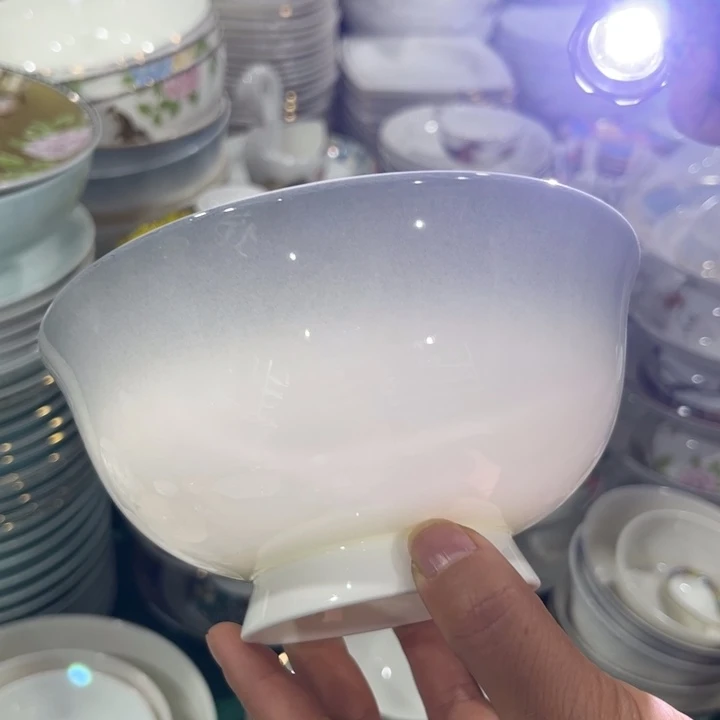 瓷片渐变六寸面碗四个哇塞