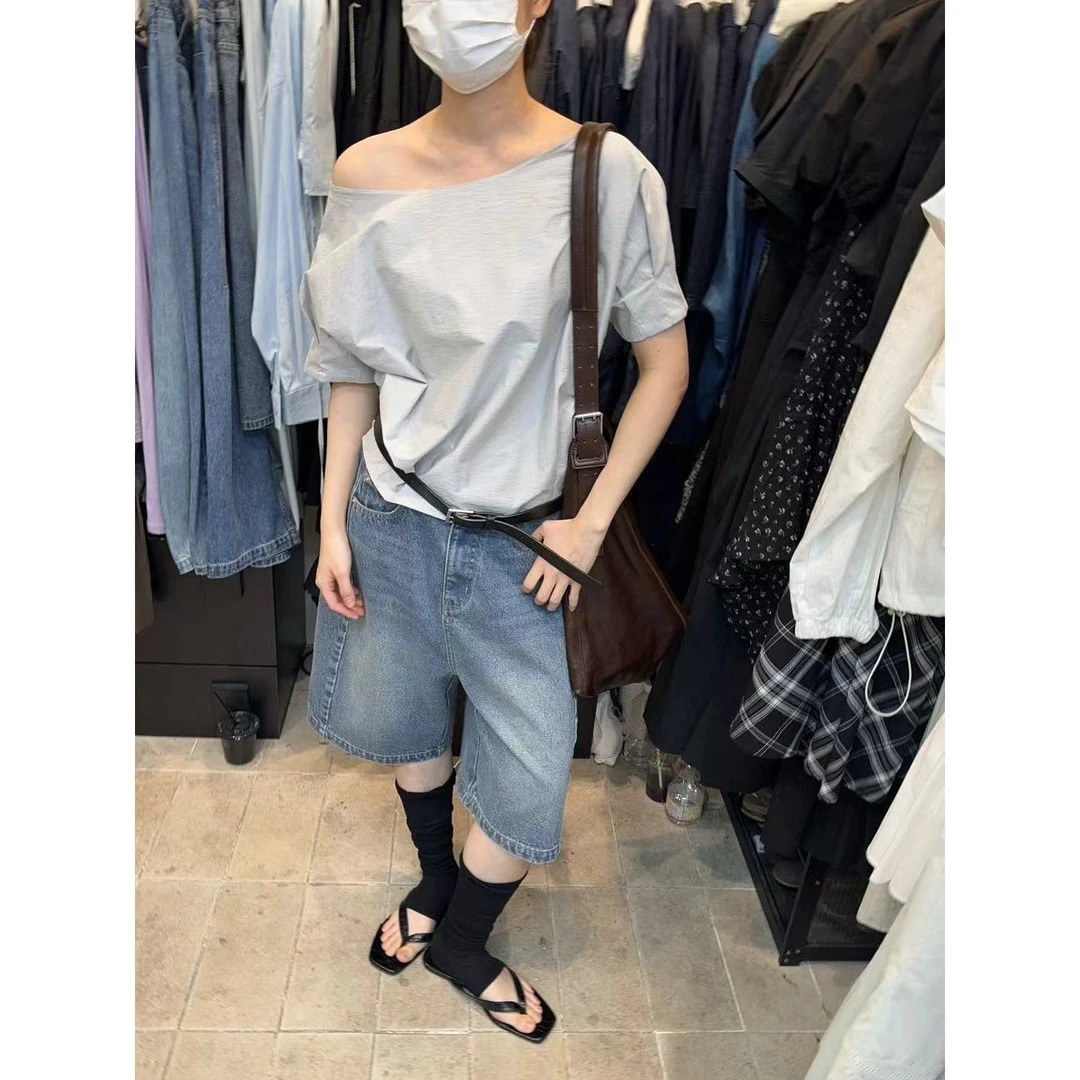 6893  简约斜领露肩百搭上衣 w