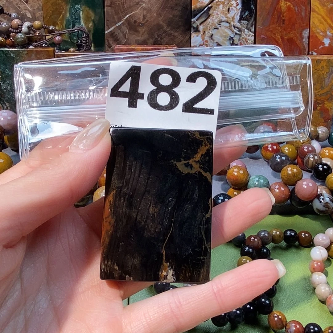 未镶嵌天然北票硅化玉吊坠硅化玉