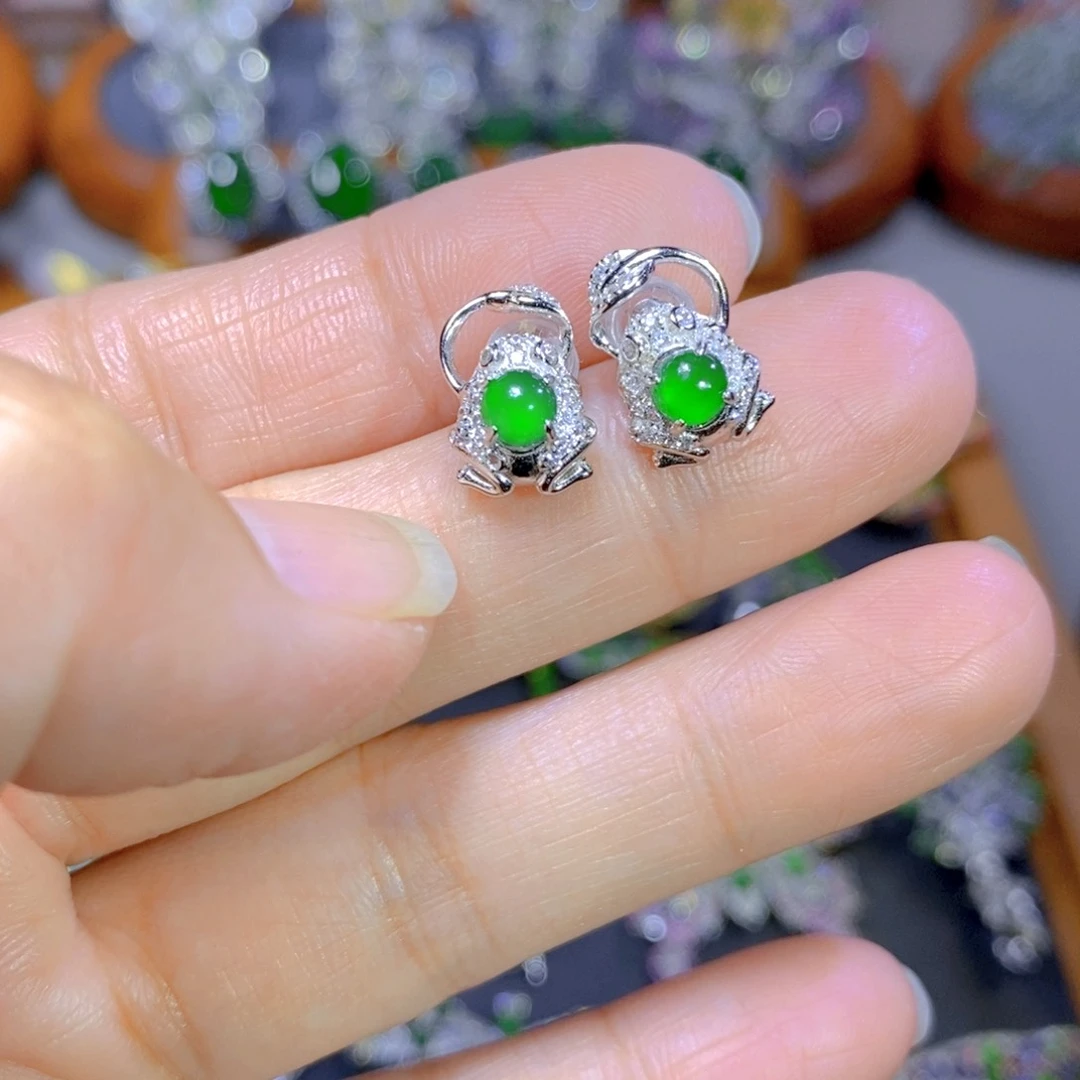 翡翠颈饰银S925镶嵌天然翡翠