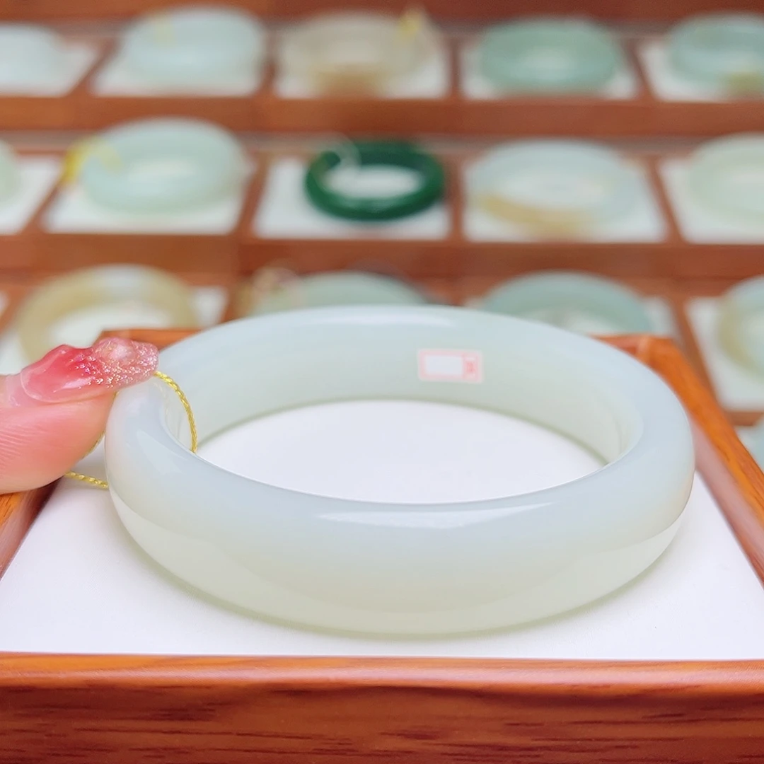 未镶嵌手镯和田玉58