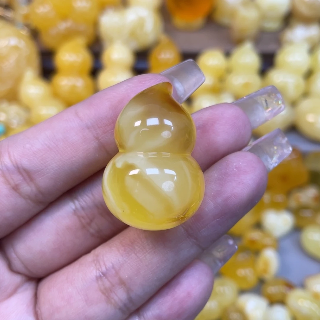 琥珀未镶嵌珠宝奇石