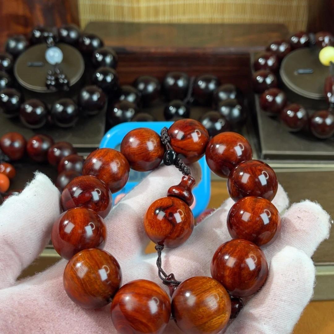 檀香紫檀（小叶紫檀）?****黑