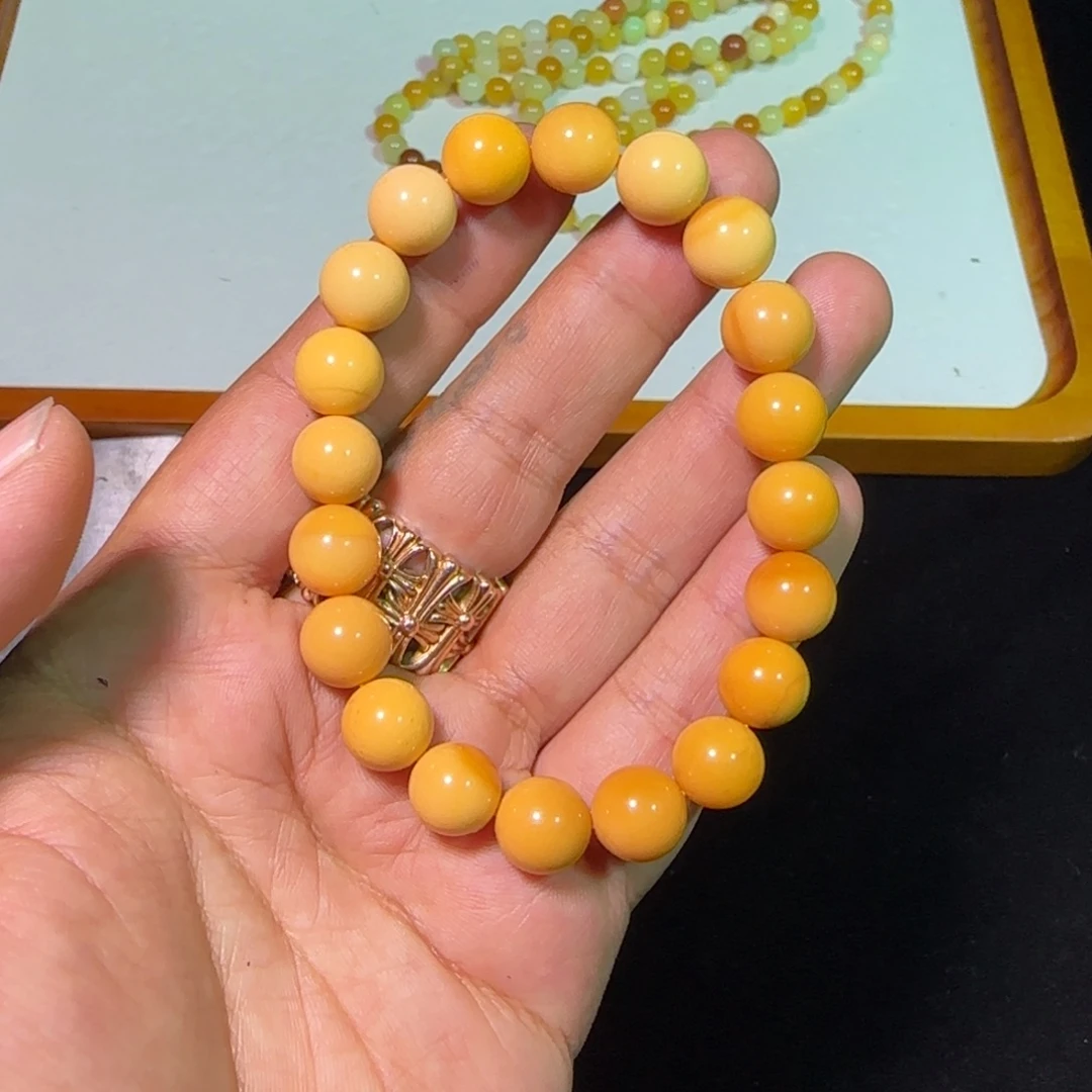 未镶嵌手镯石英质玉（缅黄）手串