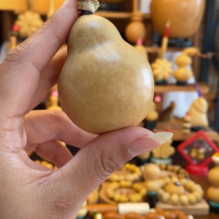 龙***主天然葫芦自然生长