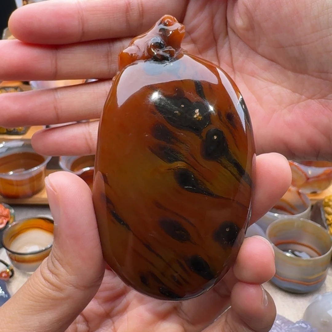 长***月玛瑙/玉髓玛瑙手把件未镶嵌