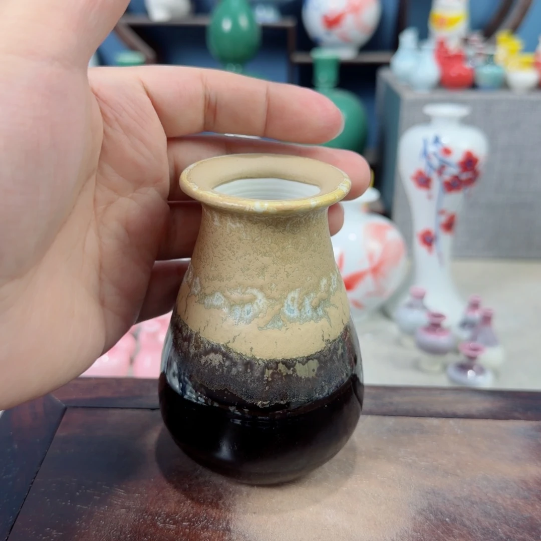 卖***姨陶瓷手工小花器摆件
