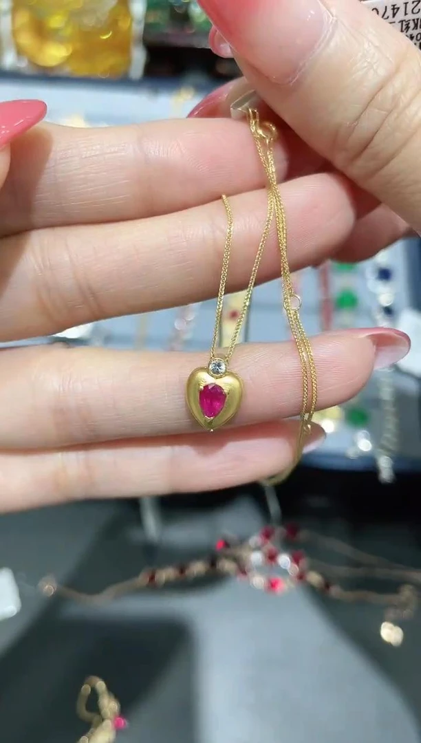 18K金镶嵌天然红宝石项链蛇
