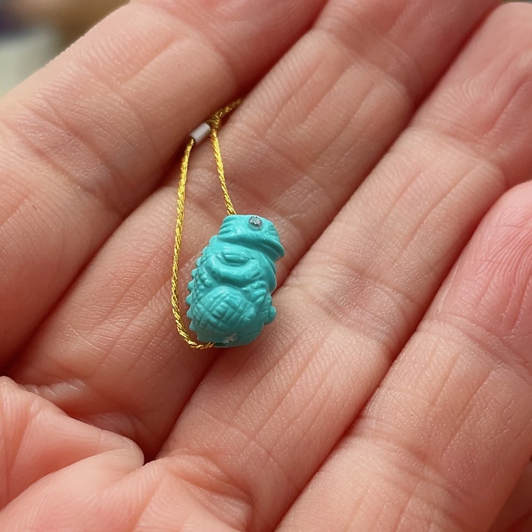 绿松石颈饰未镶嵌