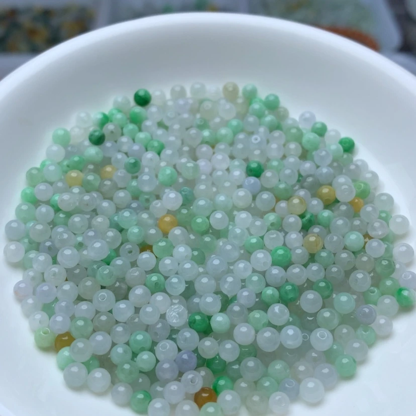 【闪购商品】翡翠手链未镶嵌卡3.5冰绿白50颗