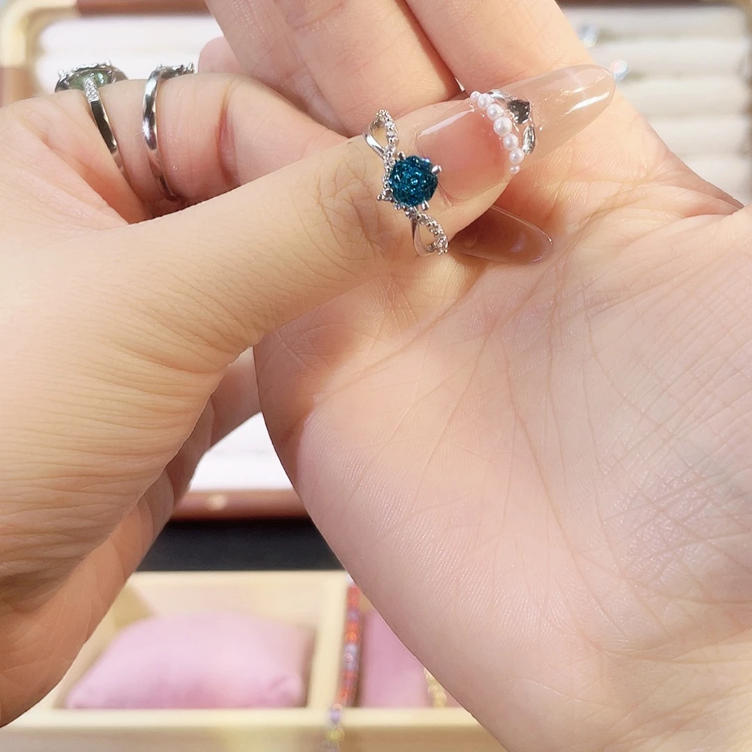 925银合成碳硅石烟花蓝钻1卡15