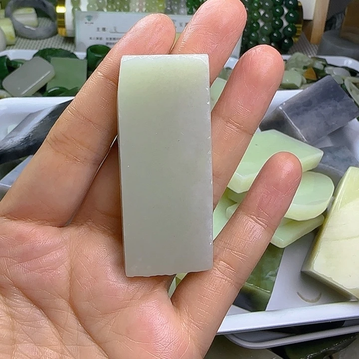 爱***利未镶嵌和田玉珠宝半成品
