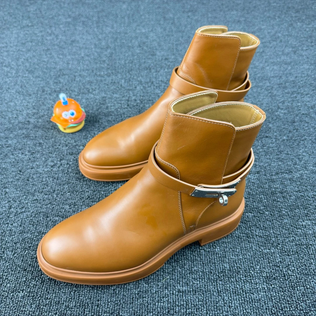 95新 Hermes/爱马仕 Hermes爱马仕棕色厚底短靴 36.5  HB1023