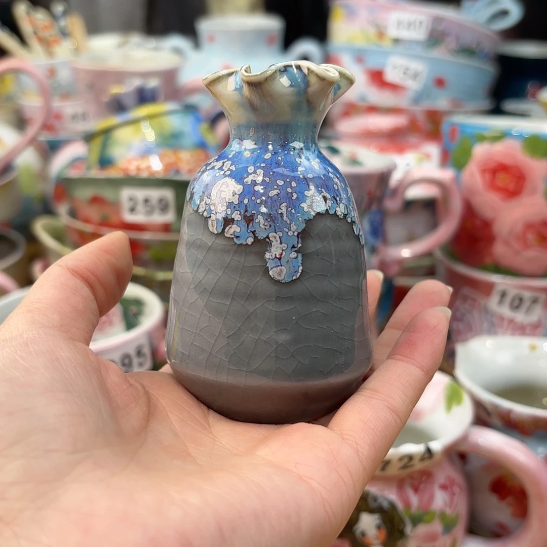 瓷片兔兔盖茨。兔兔