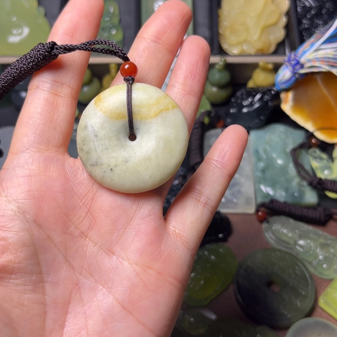 蛇纹石玉未镶嵌吊坠(不含链)