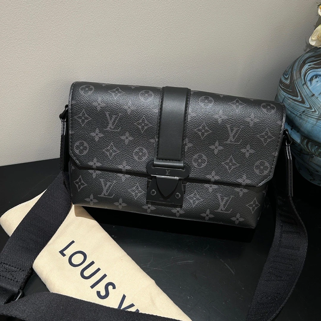 未使用 LouisVuitton/路易威登 S-Cape黑武士老花邮差包14867750
