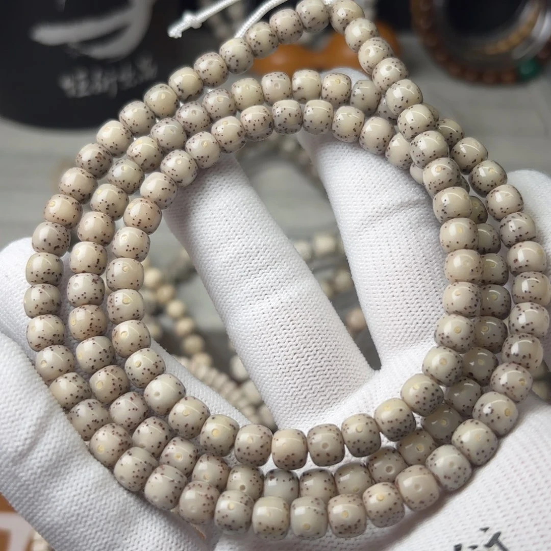 S***y星月菩提吊坠7*6灰冰脖挂