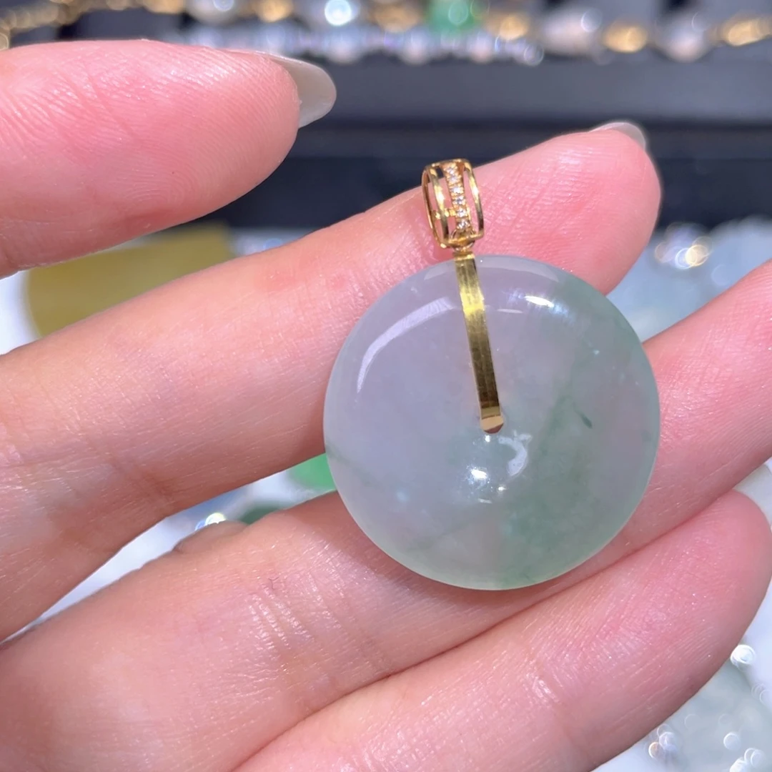 颈饰18K金镶嵌翡翠翡翠