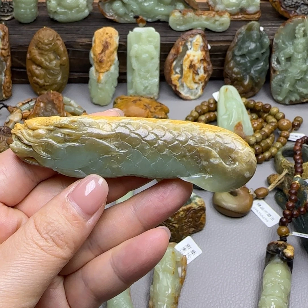 ❻***六岫岩河磨玉（透闪石质玉）未镶嵌珠宝奇石