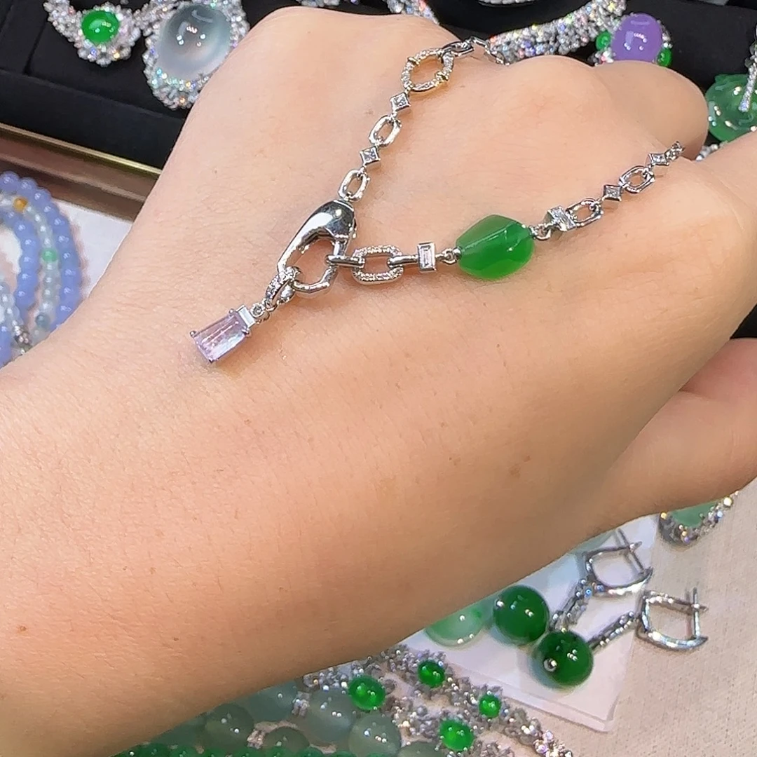 钻石颈饰18K金镶嵌