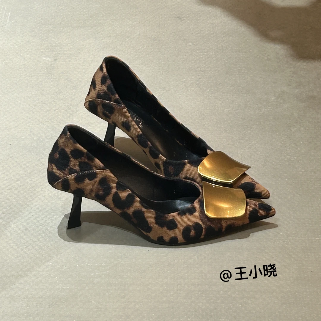 通勤百搭款2025春季新款气质单鞋方扣设计感绒面高跟欧美风高跟鞋