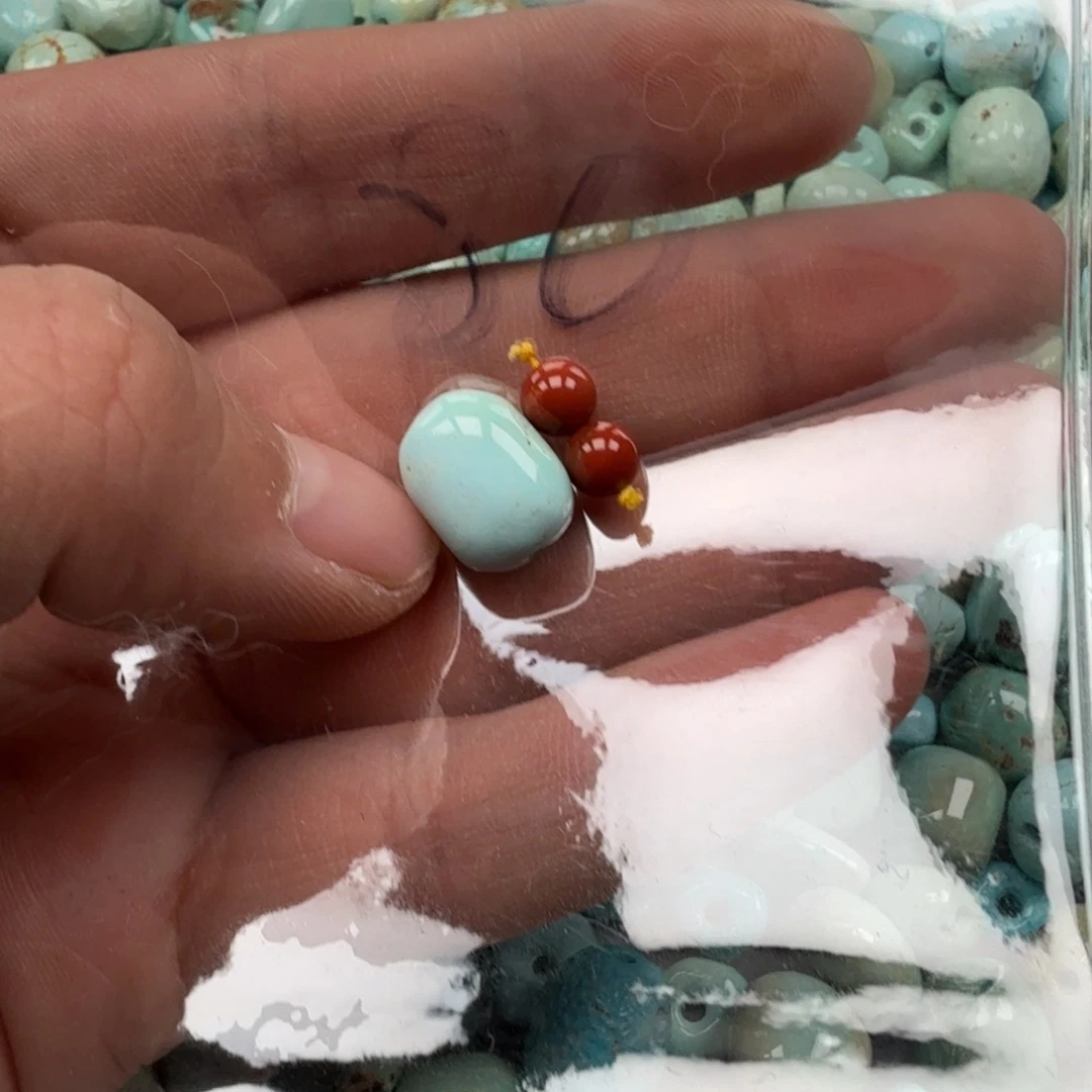 南红玛瑙未镶嵌珠宝奇石