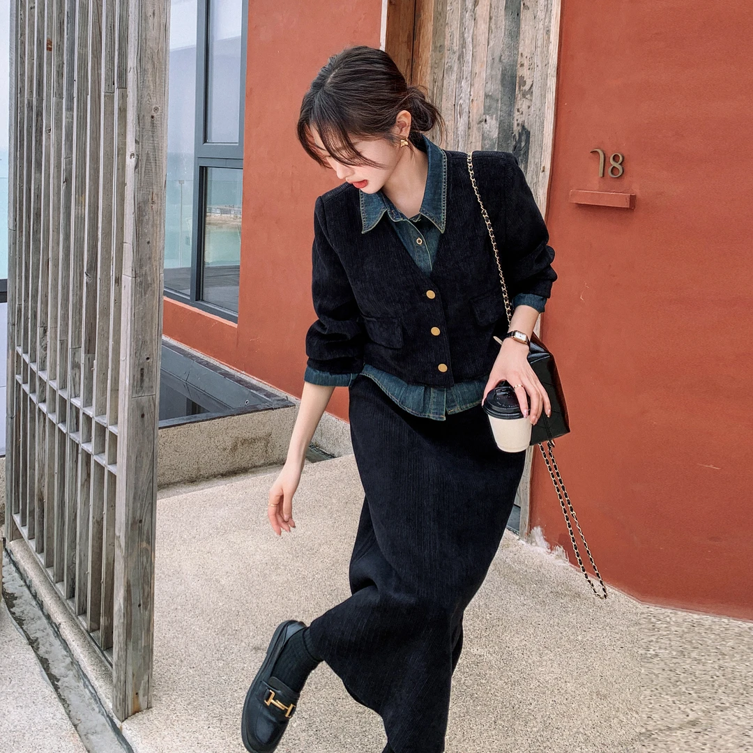 黑色显瘦早秋高级感套装女2025新款气质灯芯绒短外套半身裙两件套