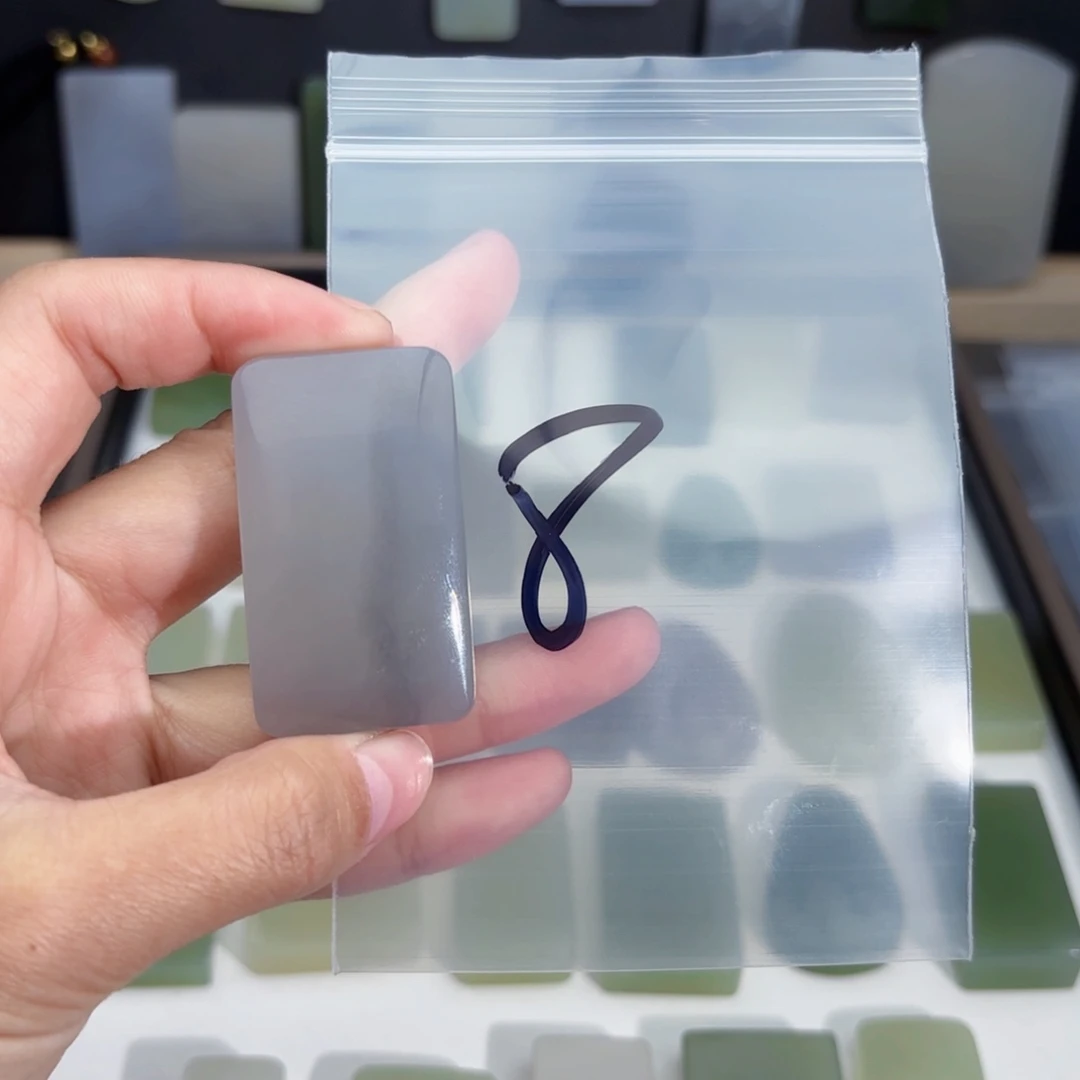 和田玉随形未镶嵌非**鱼