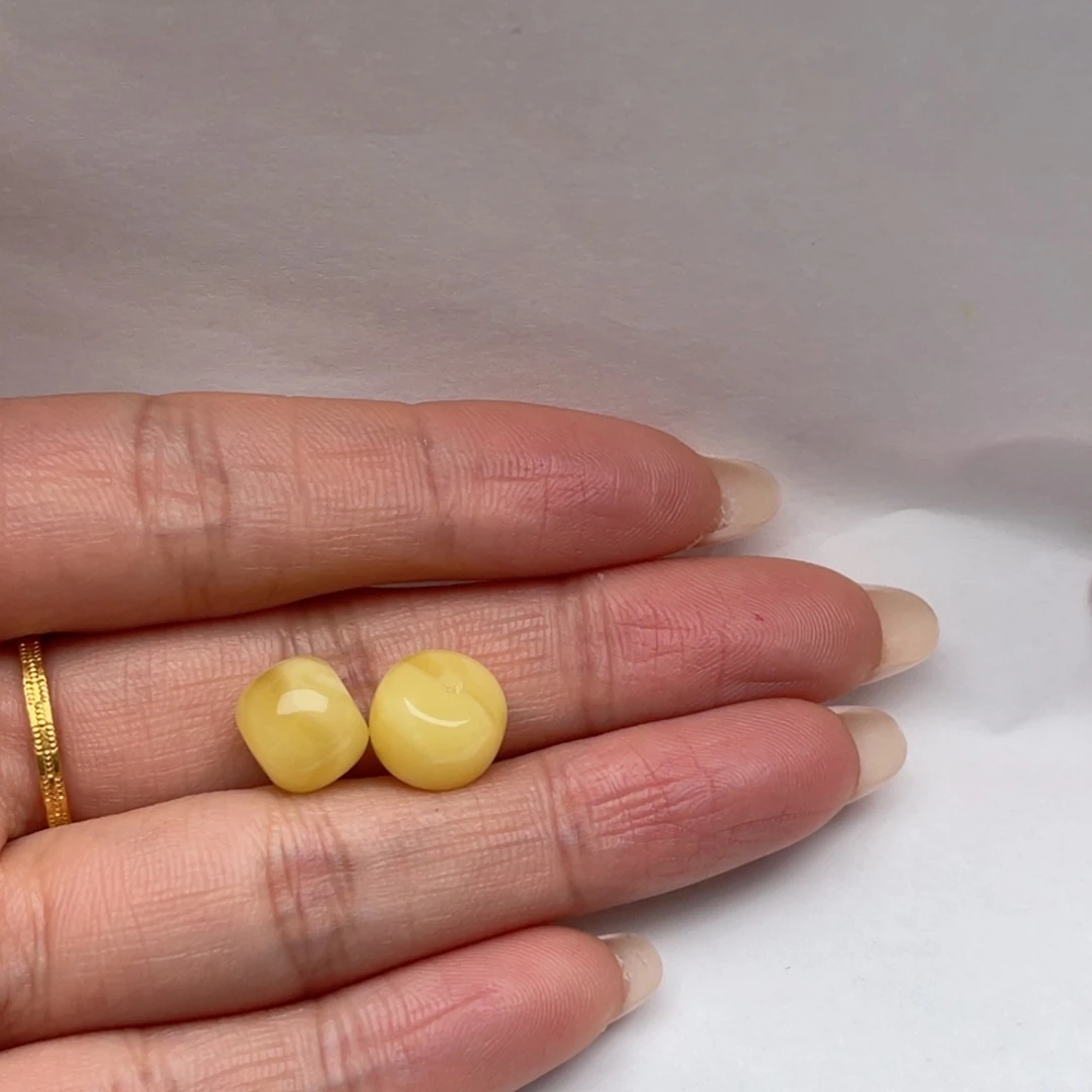 未镶嵌蜜蜡裸石W**.蜜蜡墩子 思思