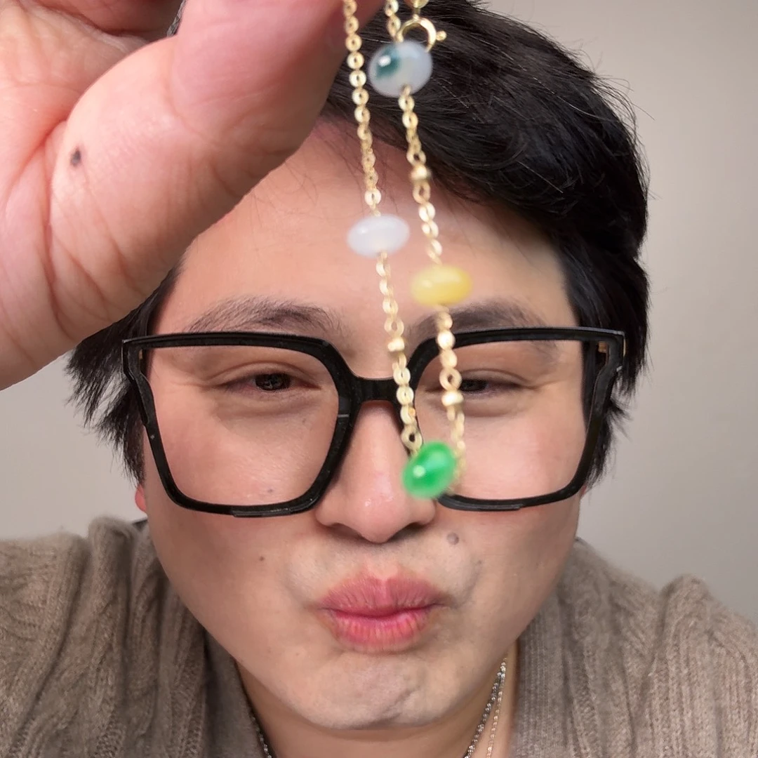 翡翠18K金镶嵌颈饰一件