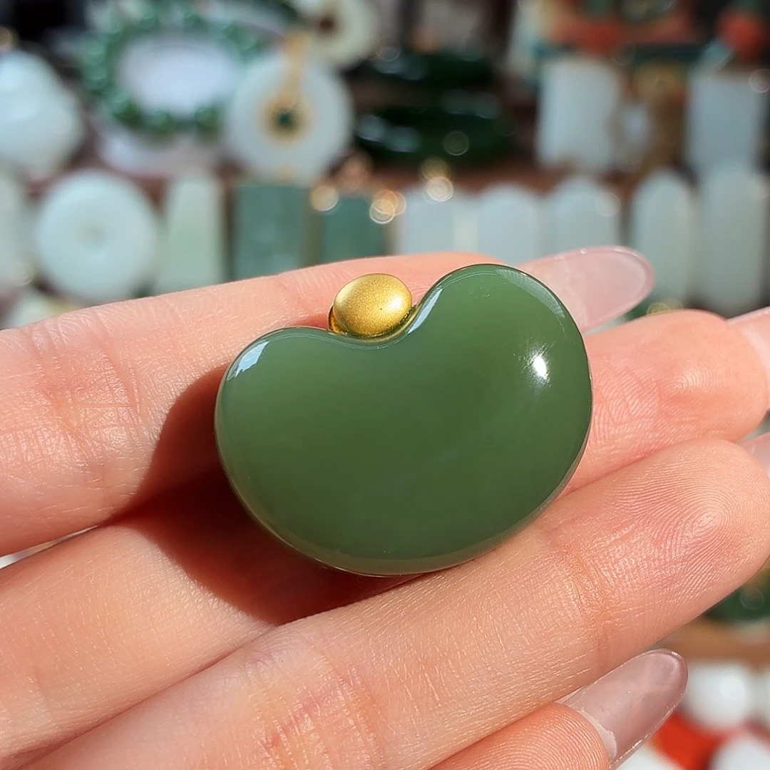 和田玉18K金镶嵌颈饰T