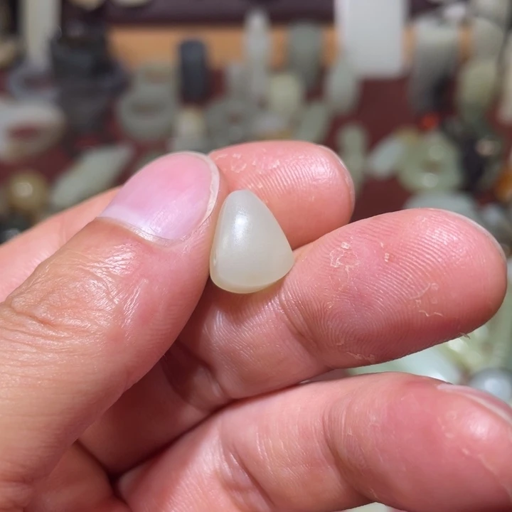 行***者和田玉未镶嵌吊坠(不含链)