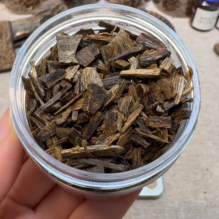 沉香碎屑沉香海南白鹭切片老料21克