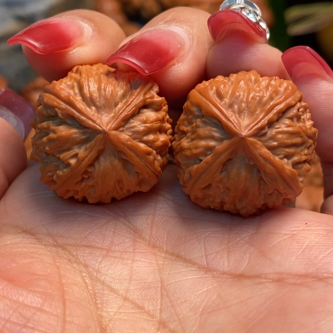 文玩核桃把件四棱