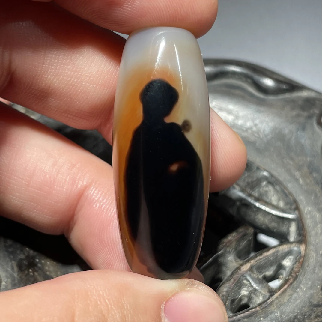 玛瑙人物图腾珠子