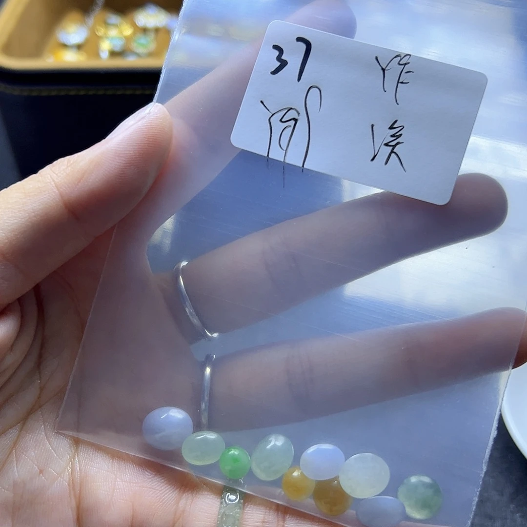 溪***流翡翠散珠翡翠蛋面