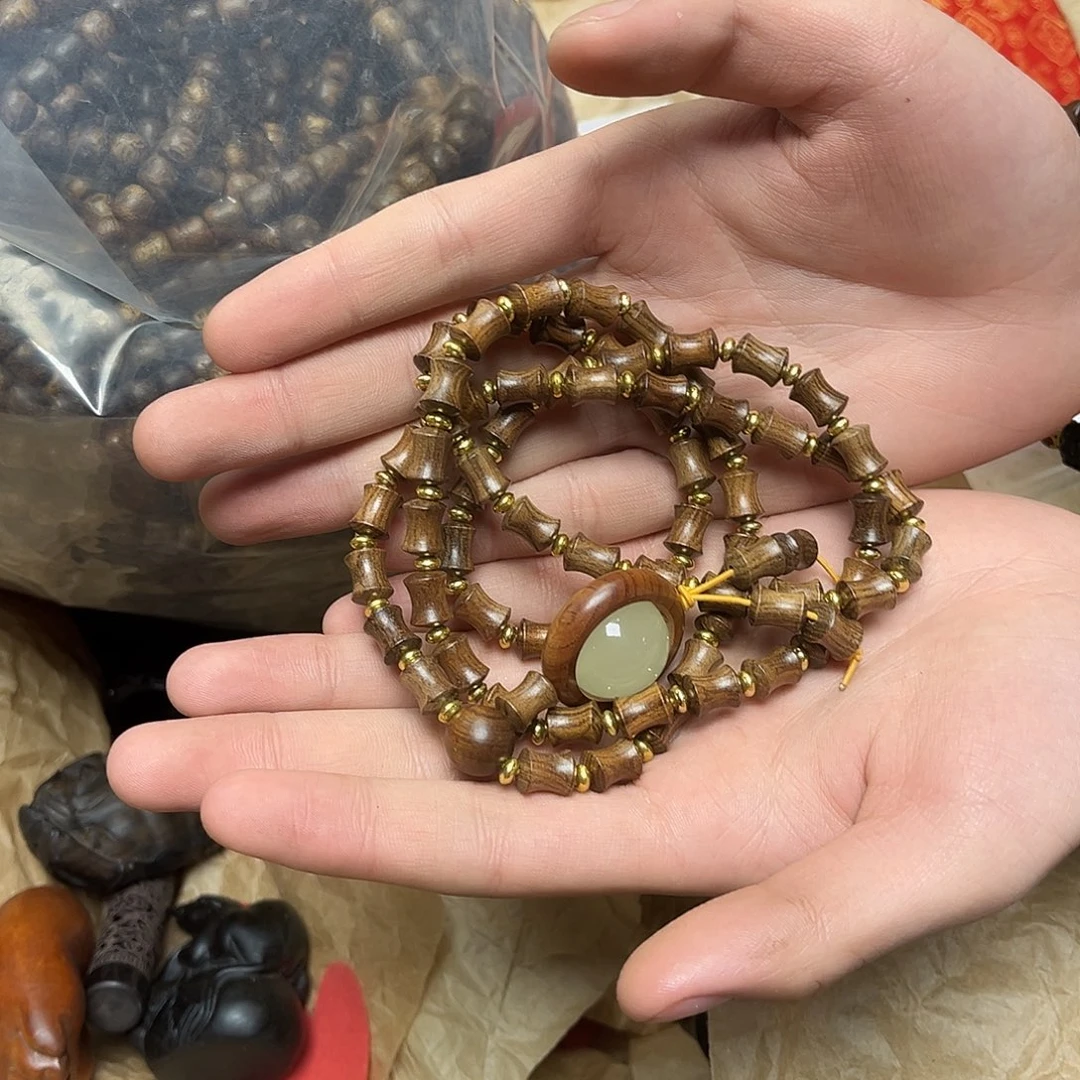 大叶紫檀（黑酸枝木类）