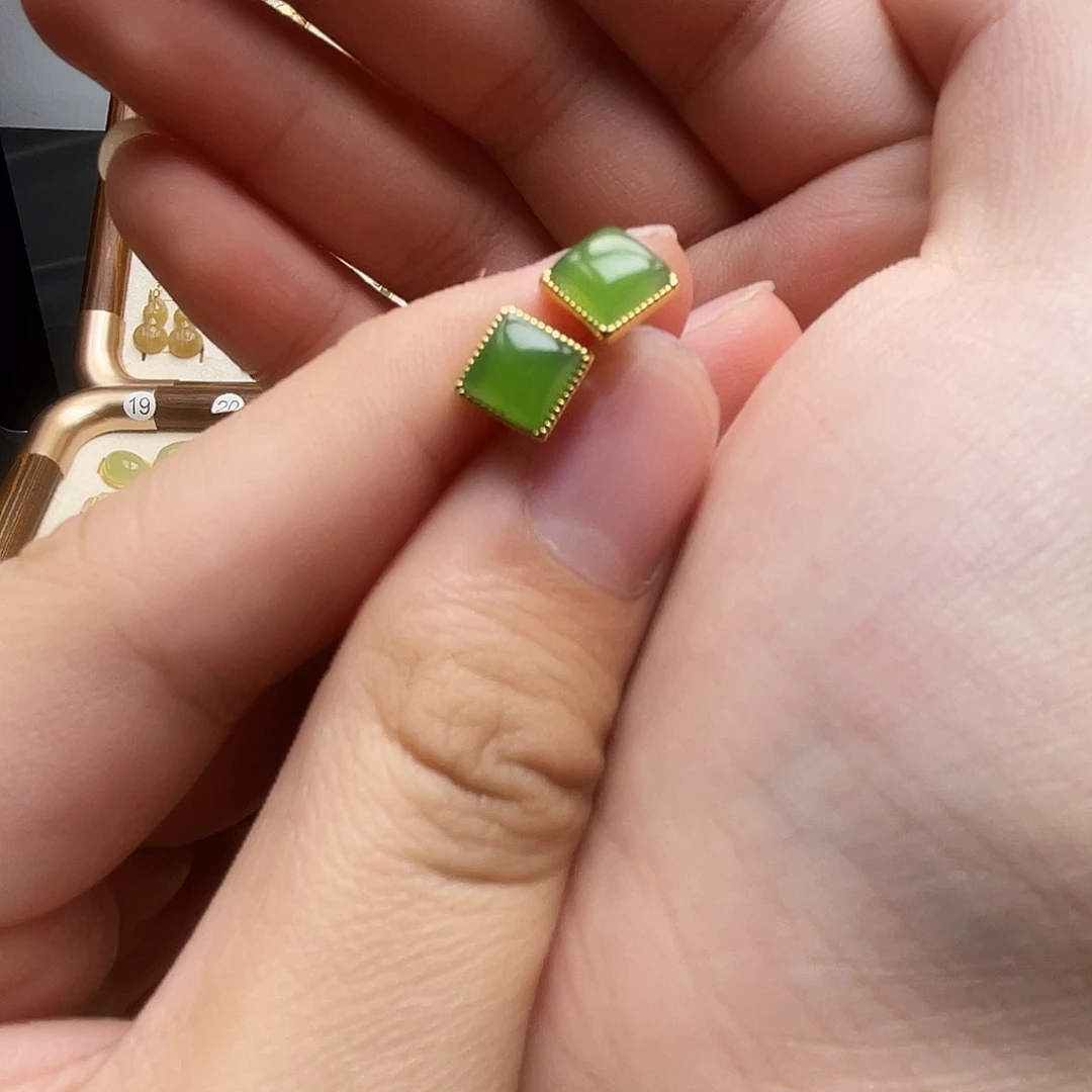 银S925镶嵌和田玉耳饰