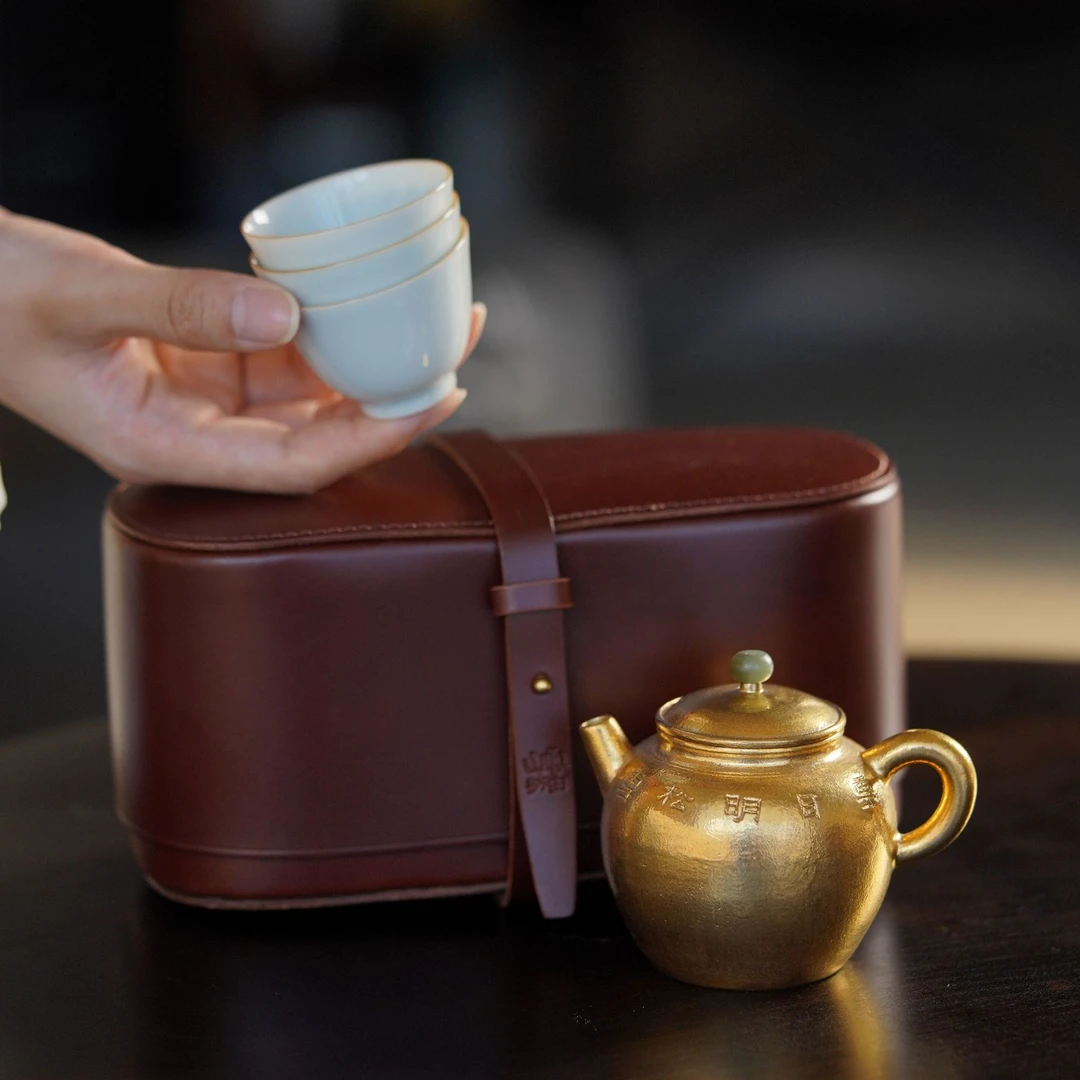 斋居 松雪陶金彩-雲由山坊-壶130cc（雲由S0596）