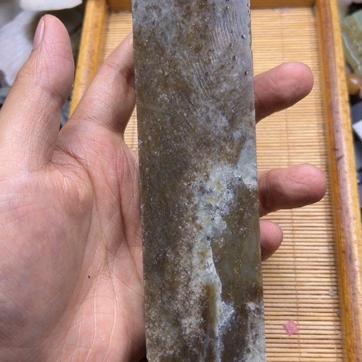 和田玉未镶嵌珠宝半成品