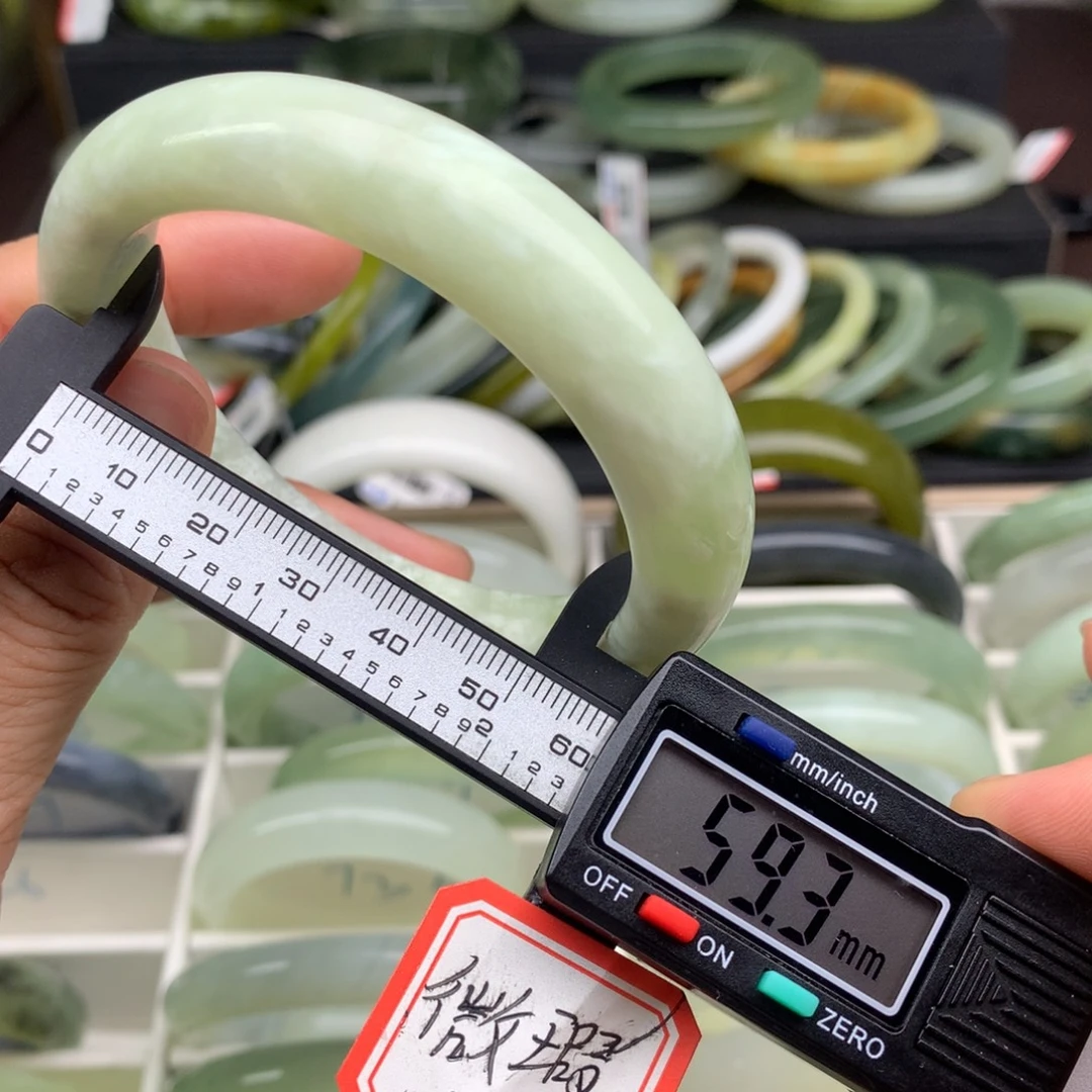 未镶嵌蛇纹石玉手镯726