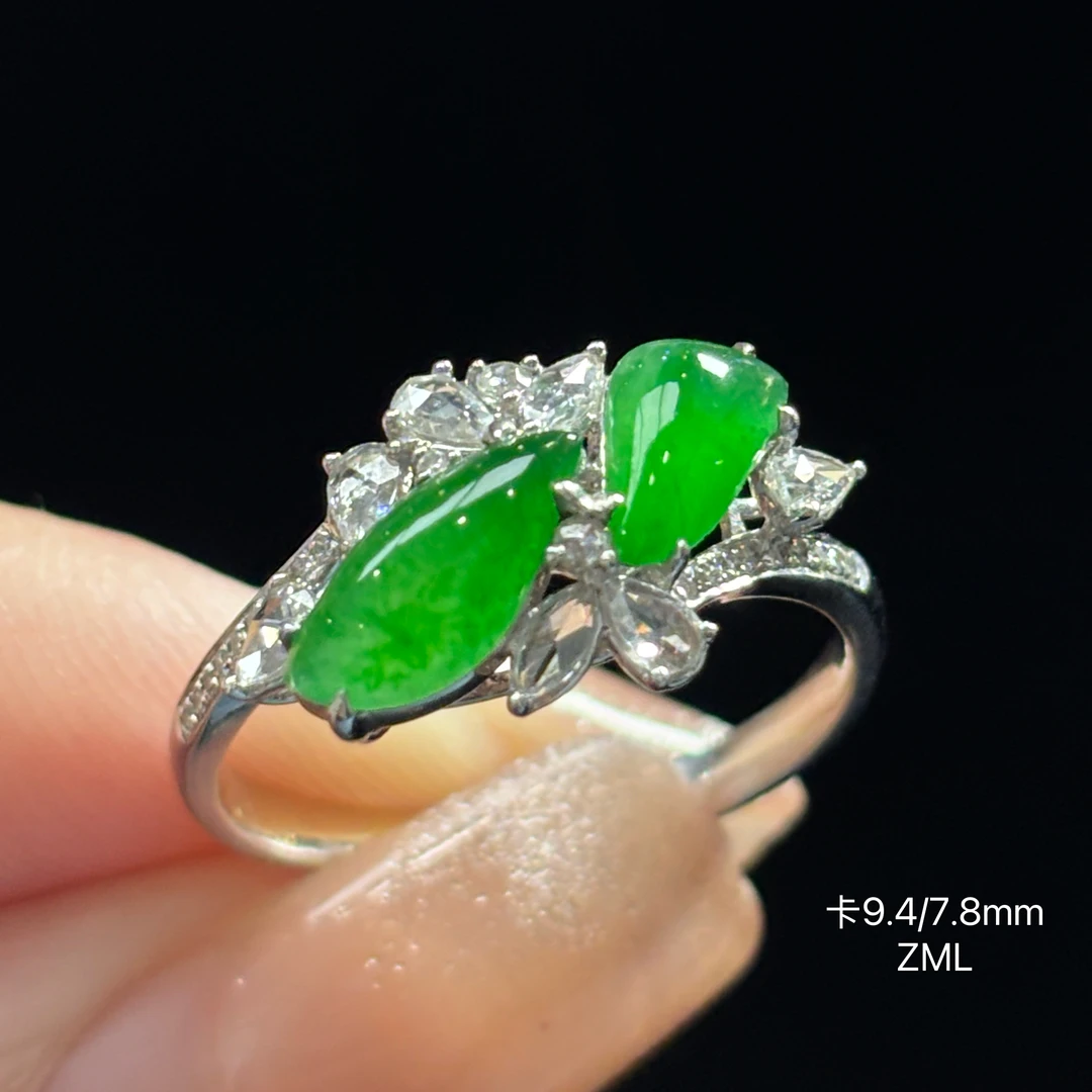 《缅甸珠宝严选》缅甸翡翠冰阳绿随型蛋面戒指（下单质询客服）ZML